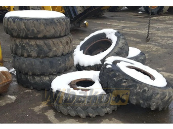 Máy xúc lật bánh lốp