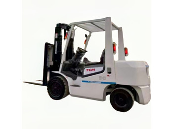 Xe nâng diesel TCM
