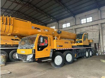 Cẩu bánh lốp XCMG 70-TON: hình 4