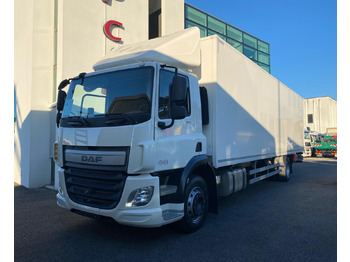 Xe tải hộp DAF