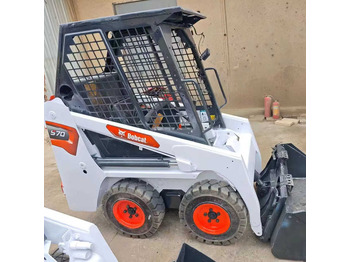 Máy xúc lật đa năng BOBCAT S160
