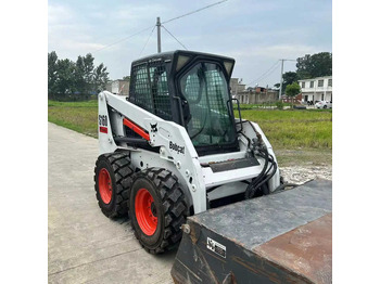 Máy xúc lật đa năng BOBCAT S160
