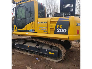 Máy xúc bánh xích KOMATSU PC200-8
