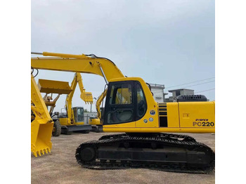 Máy xúc bánh xích KOMATSU PC220-6