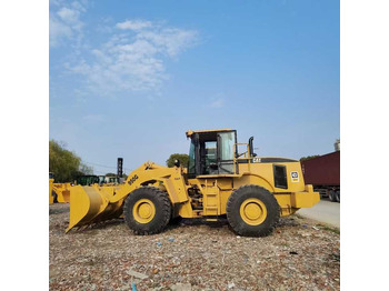 Máy xúc lật bánh lốp CATERPILLAR 950G