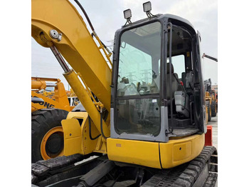 Máy xúc bánh xích KOMATSU PC30