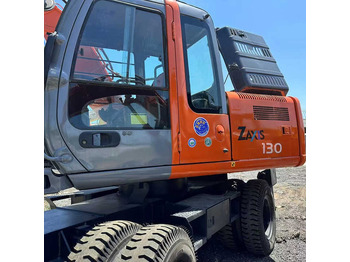 Máy xúc bánh lốp HITACHI ZX130W