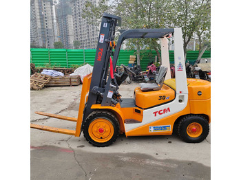 Xe nâng TCM