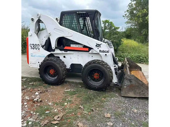 Máy xúc lật đa năng BOBCAT S300