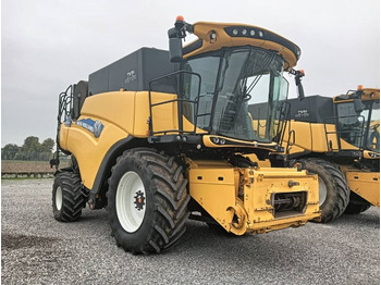 Máy gặt đập NEW HOLLAND CR series