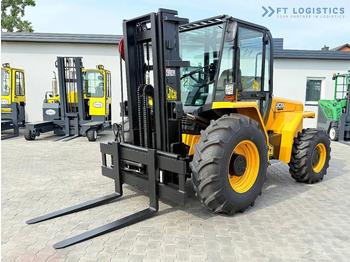 Xe nâng địa hình gồ ghề JCB