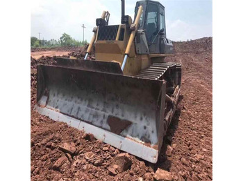 Máy ủi KOMATSU D65