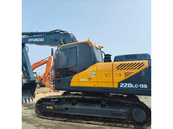 Máy xúc bánh xích HYUNDAI