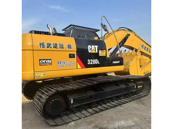 Máy xúc bánh xích CATERPILLAR 320D