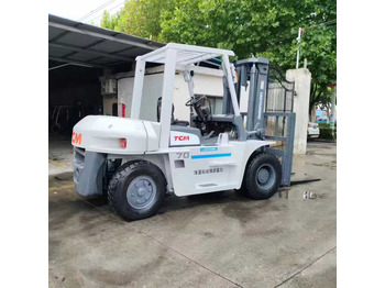 Xe nâng TCM