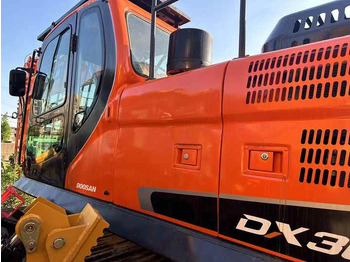 Máy xúc bánh xích Used Digger DOOSAN DX300 Construction Machinery Construction Digger Used DOOSAN DX300 Cheap Excavator: hình 2