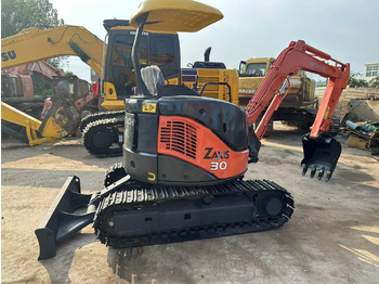Máy xúc bánh xích HITACHI ZX30