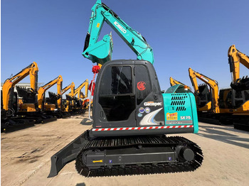 Máy xúc mini KOBELCO