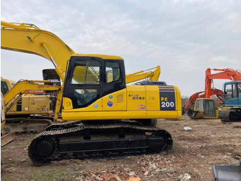 Máy xúc bánh xích KOMATSU PC200-7