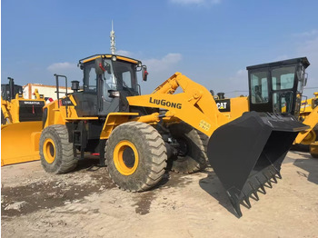 Máy xúc lật bánh lốp LIUGONG