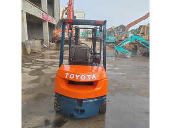 Xe nâng diesel TOYOTA 62-7FD30: hình 4