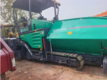 Máy lát nhựa đường VÖGELE