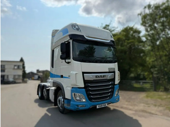 Xe đầu kéo DAF XF 105