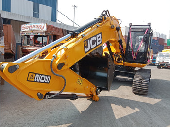 Máy xúc bánh xích JCB JS200
