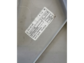 Thân xe và ngoại thất cho Xe tải mới SZYBERDACH RENAULT RANGE T GAMA: hình 3 Thân xe và ngoại thất cho Xe tải mới SZYBERDACH RENAULT RANGE T GAMA: hình 3