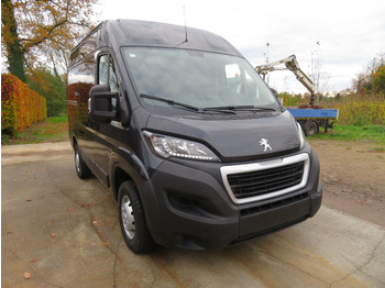 Xe van nhỏ gọn PEUGEOT Boxer