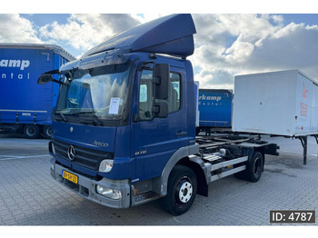 Xe chở container/ Xe tải hoán đổi thân MERCEDES-BENZ Atego 816