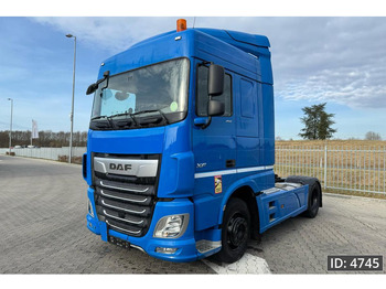 Xe đầu kéo DAF XF 450