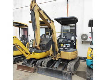 Máy xúc mini CATERPILLAR 302