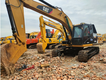 Máy xúc bánh xích CATERPILLAR 320D