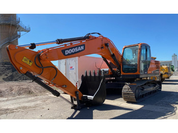 Máy xúc bánh xích DOOSAN DX225LCA