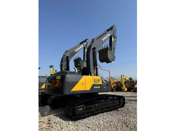 Máy xúc bánh xích VOLVO EC240: hình 2