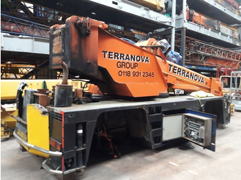 Cẩu bánh lốp TEREX