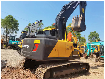 Máy xúc bánh xích VOLVO EC140