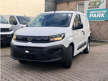 Xe van chở khách OPEL