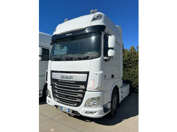 Xe đầu kéo DAF XF 510