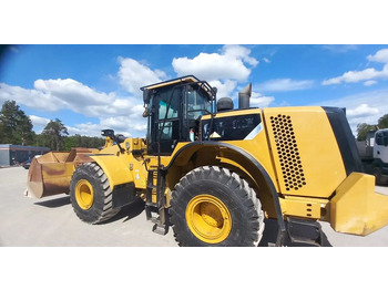 Máy xúc lật bánh lốp CATERPILLAR 972K