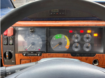 Xe đò Mercedes-Benz Beluga: hình 3