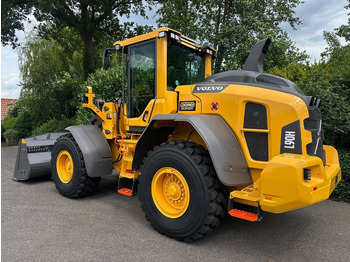 Máy xúc lật bánh lốp VOLVO L90H
