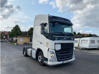 Xe đầu kéo VOLVO FH 500