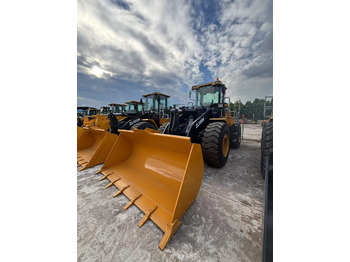 Máy xúc lật bánh lốp XCMG ZL50GN