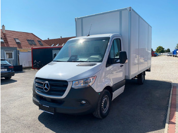 Xe tải nhỏ thùng kín MERCEDES-BENZ Sprinter 317