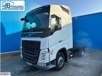 Xe đầu kéo VOLVO FH 460