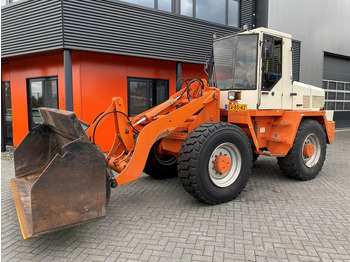Máy xúc lật bánh lốp Schaeff SKS 661: hình 2
