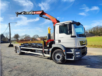 Xe tải nâng móc MAN TGM 18.290