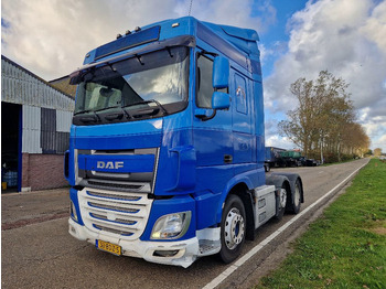 Xe đầu kéo DAF XF 460